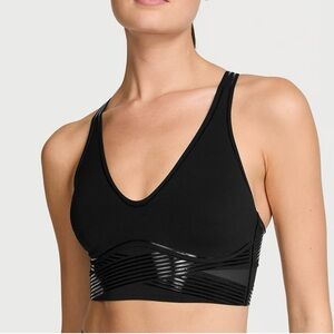 Victoria’s Secret VSX Elevate Refined Contours Sports Bra